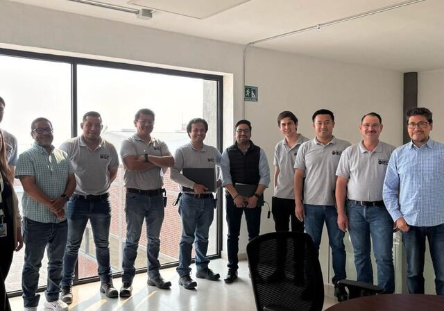 Equipo capacitado